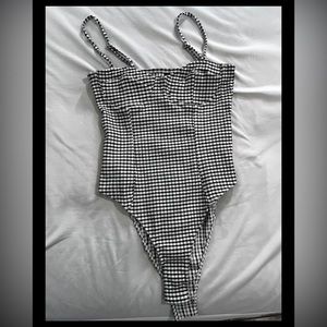 B&W Bodysuit perfect condition
